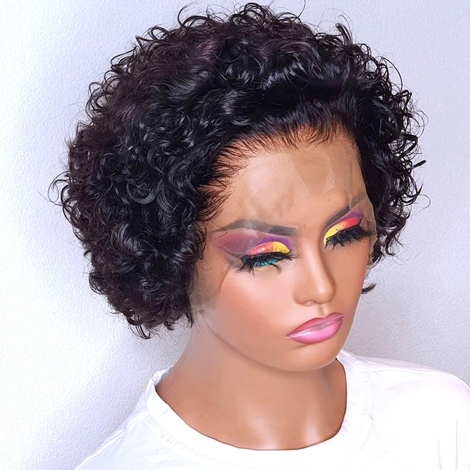 Perruque Pixie Cut Courte Bouclée Cheveux Naturels – Lace 13x1 Transparente